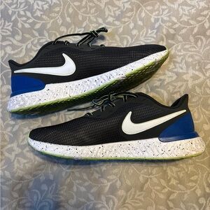 Nike Revolution Men’s 13